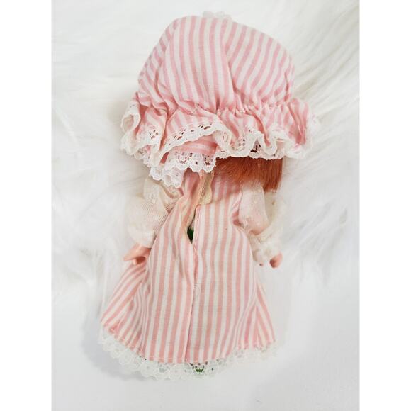 Strawberry Shortcake Herself Sweet Sleeper Doll 1984 - Picture 4 of 6